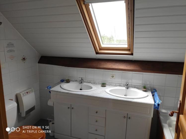 Ferienwohnung Gite Le Grenier Aux Portes De Broceliande Réminiac Exterior foto